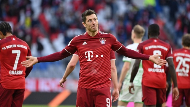 Robert Lewandowski zdobył dwie bramki dla Bayernu Monachium w wygranym 4:1 (0:1) meczu 23. kolejki niemieckiej ekstraklasy piłkarskiej z Greuther Frth.