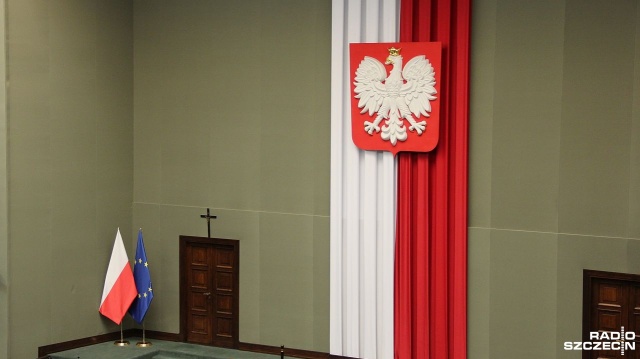 Sejm zajmie się po południu projektem ustawy o obronie ojczyzny. Nowelizacja zakłada więcej nakładów na polskie wojsko, więcej żołnierzy i atrakcyjniejszą służbę zwłaszcza dla młodych, którzy wstąpią w szeregi armii.