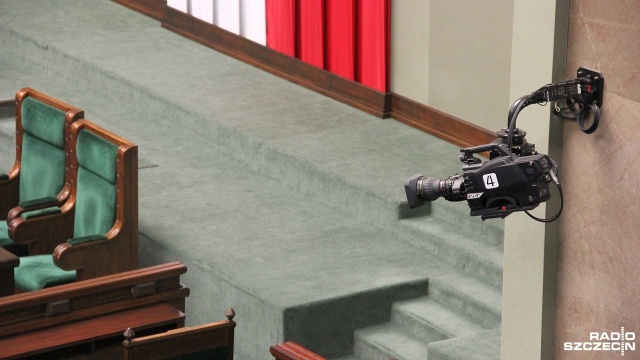 Sejm zajmie się we wtorek rządową specustawą o pomocy uchodźcom z Ukrainy. W Polsce jest już ponad milion ukraińskich uchodźców, a dziennie granicę przekracza ponad 100 tysięcy osób.