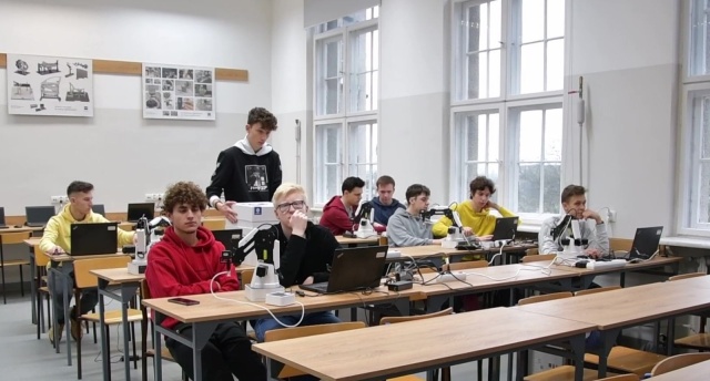 Do przyjęcia nowych wychowanków przygotowane są ogólniaki i technika.