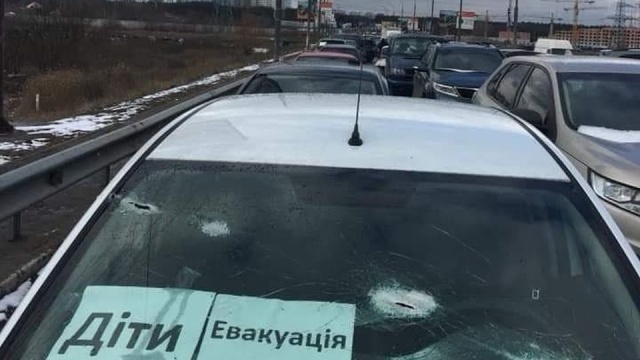 Ukraina otworzyła siedem korytarzy humanitarnych dla mieszkańców terenów atakowanych przez Rosję. Trzeci dzień z rzędu ewakuowani są mieszkańcy Sum.