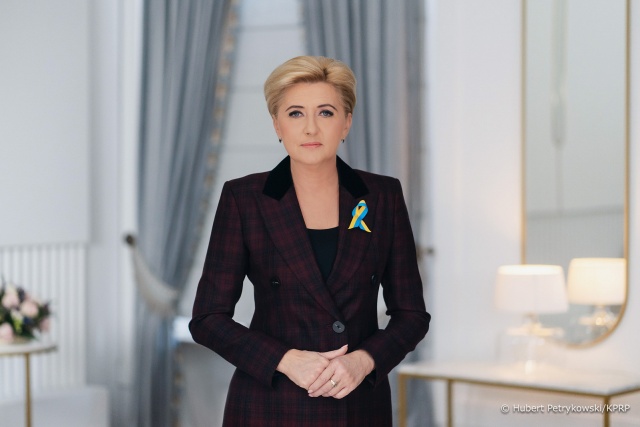Pierwsza Dama dołączyła do apelu żony prezydenta Ukrainy o nagłośnienie tragedii ukraińskich kobiet i dzieci.