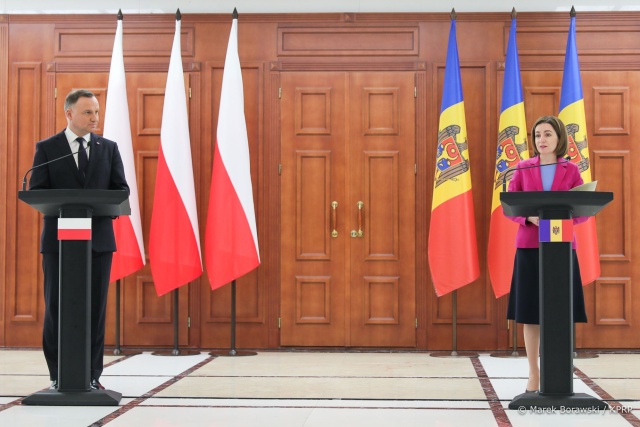 Polska udzieli Mołdawii 20 milionów euro kredytu - powiedział prezydent. Andrzej Duda spotkał się w poniedziałek w stolicy kraju Kiszyniowie z prezydent Mołdawii Maią Sandu.
