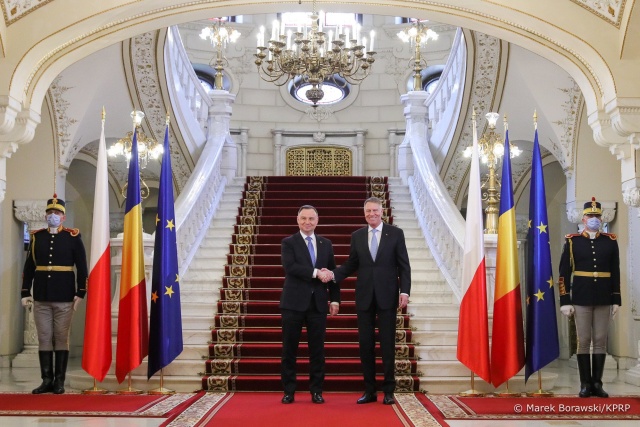 Prezydent Andrzej Duda oświadczył, że wobec agresji Rosji na Ukrainę i postępującej okupacji tego kraju oraz trwającego kryzysu bezpieczeństwa dla całej Europy i świata potrzebna jest nowa koncepcja NATO.