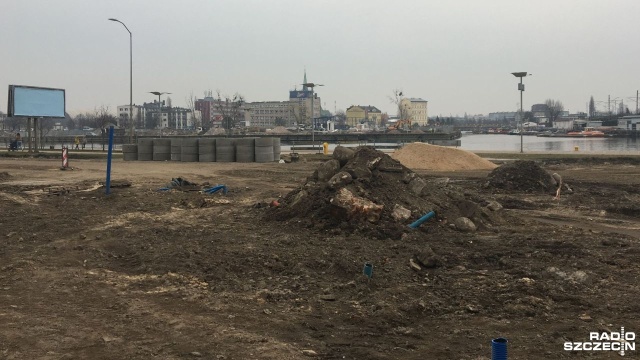 Prace przy modernizacji ul. Kolumba częściowo wstrzymane. Jak informują Tramwaje Szczecińskie, powodem jest olbrzymia liczba kolizji podziemnych.
