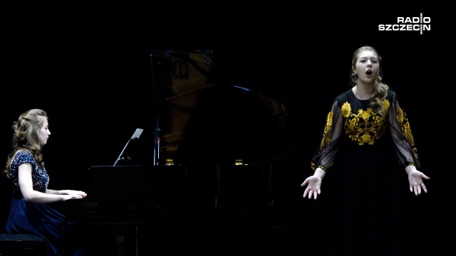 Laureaci międzynarodowych konkursów i festiwali muzycznych z Ukrainy wystąpili w niedzielę w Willi Lentza w ramach znanego cyklu Juvenum Hortus. Wieczór uświetnił Konsul Honorowy Ukrainy w Szczecinie, Henryk Kołodziej.