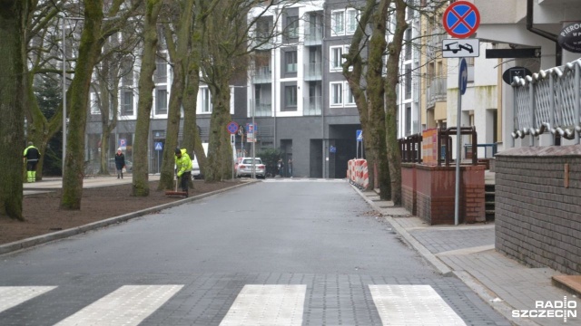 Przebudowa kluczowej drogi w kołobrzeskim porcie zakończona przed terminem. Dla kierowców oznacza to koniec utrudnień.