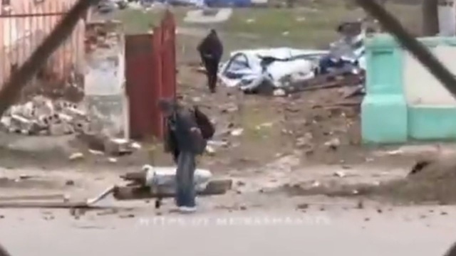 Trwają walki wokół miasta Izium w obwodzie charkowskim. Rosjanie próbują zdobyć Mariupol, dokonują też ataków w innych miastach Donbasu. Trwa 44. doba wojny prowadzonej przez Rosję na terytorium Ukrainy.
