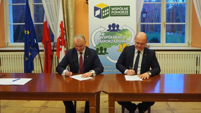 Jestem zaskoczony, to oszustwo wyborców, sprawą zajmie się sąd koleżeński - mówi Radiu Szczecin szef zachodniopomorskiego PSL, poseł Jarosław Rzepa.