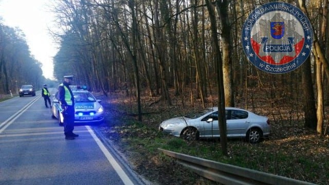 Nie chciał rzucać się w oczy, zamiast tego sam się podłożył policjantom.