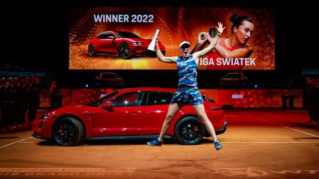 Iga Świątek pozostaje liderką światowego rankingu tenisistek (WTA). Polka znalazła się na czele zestawienia po raz pierwszy 4 kwietnia.