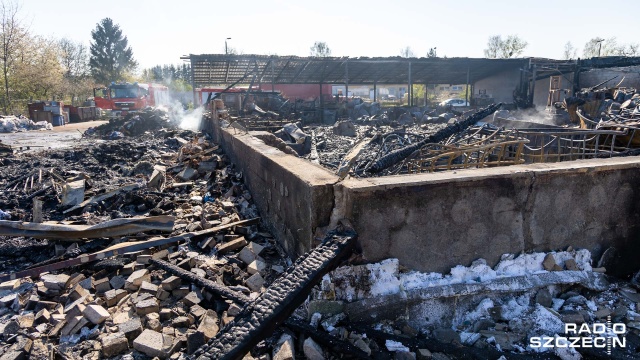 Udało się ugasić potężny pożar magazynu w Goleniowie
