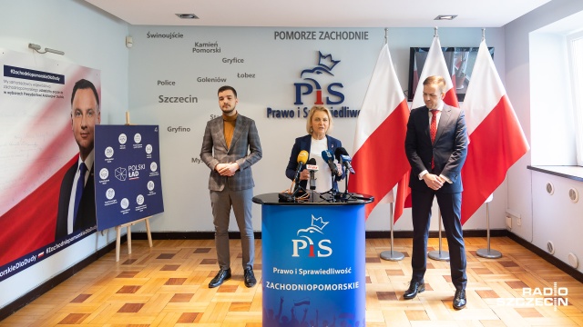 Apelujemy do marszałka Olgierda Geblewicza o natychmiastowe podjęcie działań w sprawie Zachodniopomorskiego Centrum Onkologii w Szczecinie - mówiła na konferencji prasowej radna PiS Małgorzata Jacyna-Witt.