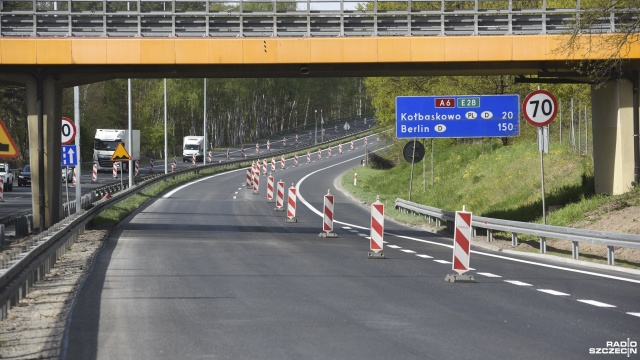 Od godziny 9 czasowo zamknięta została łącznica ze Szczecina w kierunku Kołbaskowa.