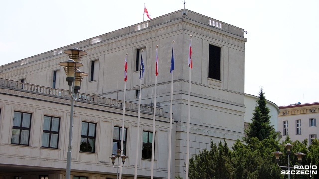 Sejm wybrał 15 sędziów do Krajowej Rady Sądownictwa. Listę kandydatów, wskazanych przez klub PiS i Prezydium Sejmu, poparło 233 posłów, a 224 było przeciw.