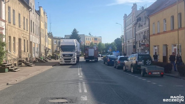 Na ulicy Zwycięstwa w Golczewie motocyklista zderzył się z ciężarówką.