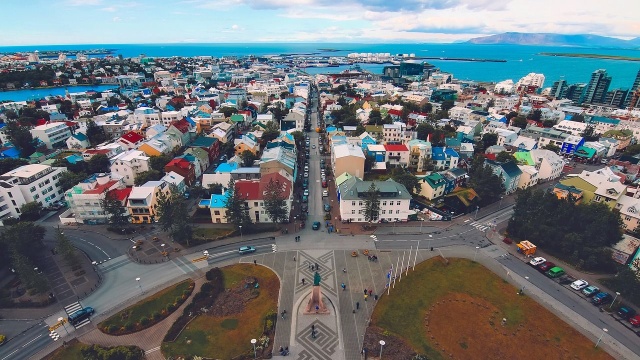 Na Cmentarzu w Reykjaviku uczczono polskich marynarzy statku SS Wigry, który zatonął u wybrzeży Islandii 15 stycznia 1942 roku.