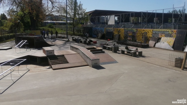 Skaterzy z Kołobrzegu mają powody do radości. Właśnie rozpoczęła się kompleksowa przebudowa miejskiego skateparku.