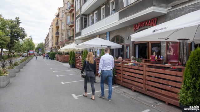 Miasto chce utrzymać ulgę w opłatach za ogródki gastronomiczne - choć tym razem nie będzie to obniżka o 90 procent, a połowa normalnej stawki za zajęcie pasa drogowego w Szczecinie.