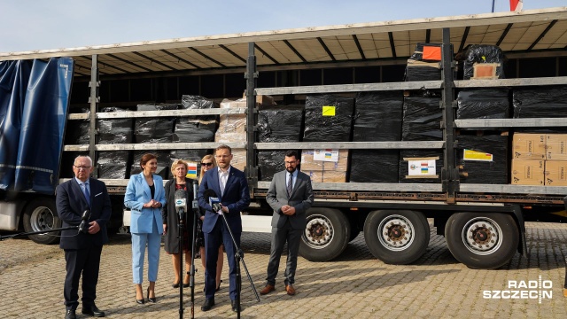 Trzeci samochód ciężarowy z darami dla Ukrainy wyruszył w czwartek z magazynu wojewody zachodniopomorskiego.