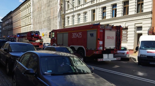 Szczecińska straż pożarna interweniuje na ulicy Łokietka.