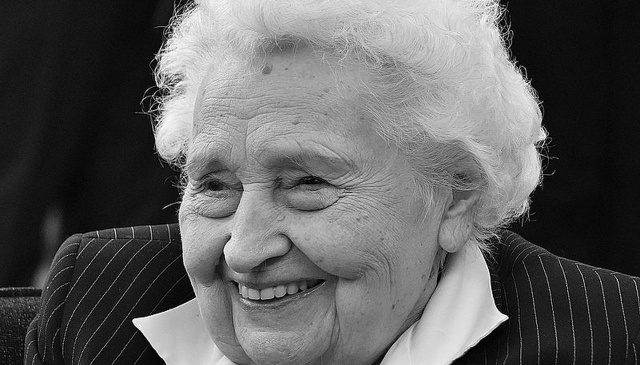 Zmarła major Maria Mirecka-Loryś pseudonim Marta - kombatantka, w czasie drugiej wojny światowej Komendantka Główna Narodowego Zjednoczenia Wojskowego Kobiet. Miała 106 lat.