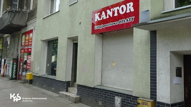 Miał być kantor - był nielegalny punkt hazardowy. Kolejny lokal tego typu zlikwidowali w Szczecinie funkcjonariusze skarbówki.
