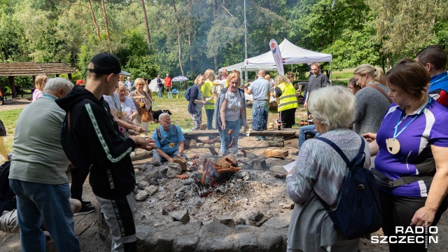 Trasę można było przebiec, przejechać rowerem lub hulajnogą, ale też przejść z kijkami. Zakończył się Rajd Uczelniany.