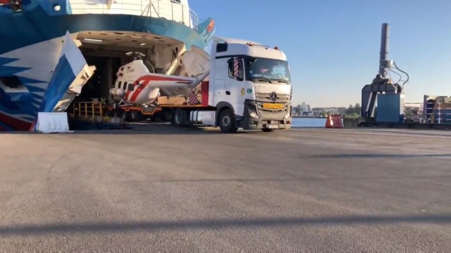 Do Świnoujścia dotarł śmigłowiec ratunkowy, który trafi do ukraińskich służb. Ze Szwecji przywiózł go prom należący do Polskiej Żeglugi Bałtyckiej. Była to bezpłatna usługa.