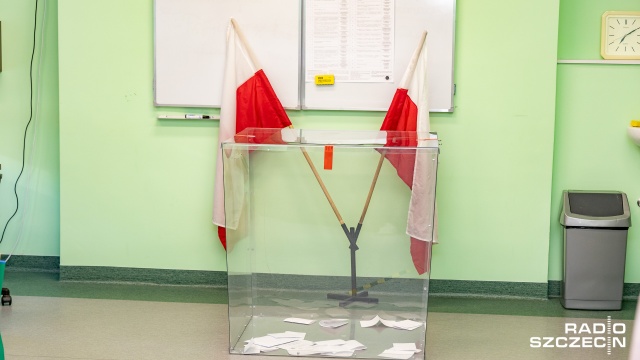 Prawo i Sprawiedliwość chce przesunąć termin wyborów samorządowych - sekretarz generalny PiS powiedział, że powodem jest zbieżność z wyborami parlamentarnymi.