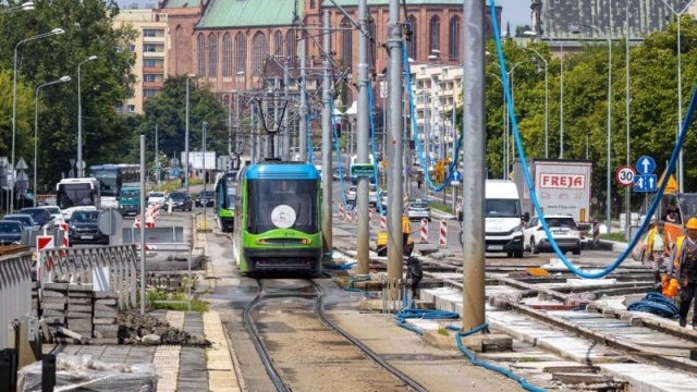 Zarząd Dróg i Transportu Miejskiego w Szczecinie wstrzymuje w niedzielę rano kursowanie tramwajów w kierunku pętli Turkusowa.