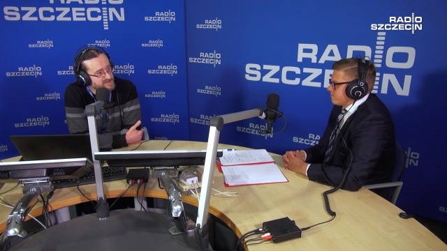 Urzędnicy zrobili co mogli, ale potrzebne są inwestycje za kilkanaście milionów złotych. Tak miejski radny z klubu Koalicji Obywatelskiej mówi o zabezpieczeniach, które mają uchronić szczecinian przed zalaniem podczas ulew.