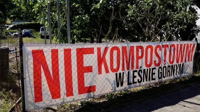 Zbierają podpisy pod petycją i protestują. Chodzi o mieszkańców Leśna Górnego koło Pilchowa, którzy nie chcą, aby w ich miejscowości powstało Policko-Szczecińskie Centrum Bioodpadów.