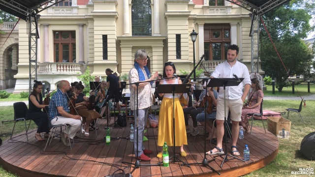 W Ogrodzie Willi Lentza zostanie przedstawiona w sobotę wieczorem semi opera pt. The Fairy Queen - Królowa Elfów angielskiego kompozytora epoki baroku Henryego Purcella.