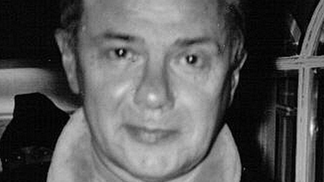 Pracę w portowym klubie rozpoczął w październiku 1979 roku, gdy Portowcy zajmowali 12. miejsce w tabeli 2. ligi i byli zagrożeni spadkiem.