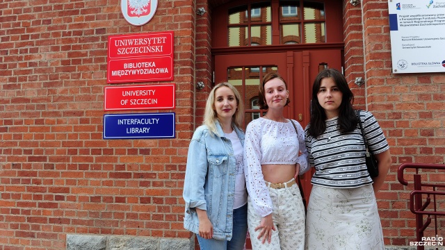 Jak się studiuje w Szczecinie, jakie jest życie studenckie i co można robić po zajęciach w naszym mieście - opowiadały o tym studentki z Ukrainy, które uczą się na Uniwersytecie Szczecińskim. W ten sposób mają zachęcić osoby, które uciekły przed wojną do studiów na uczelni.