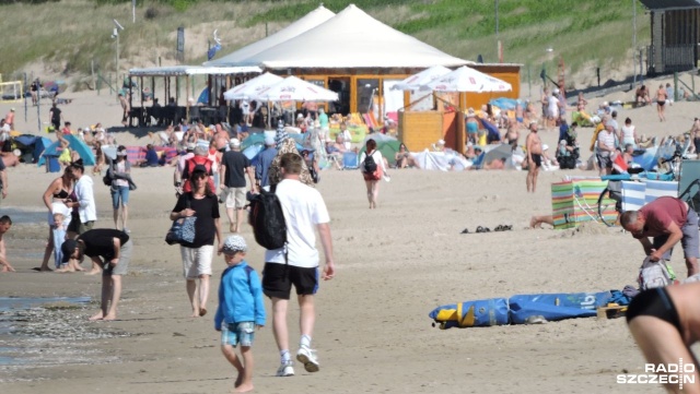 Na świnoujskiej plaży nie tylko przekąski, ale również joga