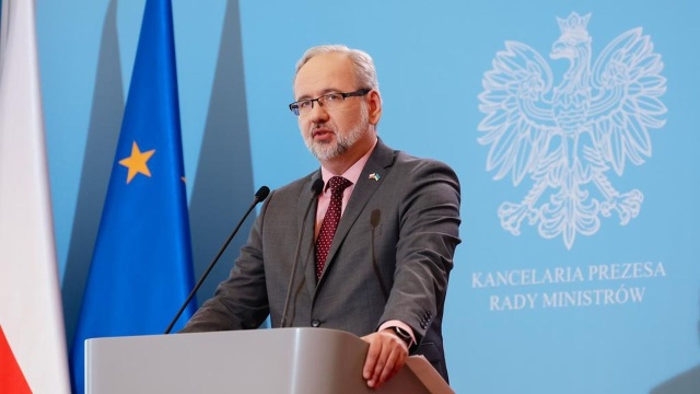 Minister zdrowia Adam Niedzielski poinformował, że przez ostatnie tygodnie zaobserwowano wzrost liczby zakażeń koronawirusem, jednak nie przekłada się on na gwałtowny wzrost liczby hospitalizacji.