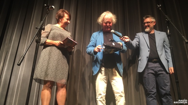 Radosław Piwowarski laureatem Lauru Cisowego na 25-lecie Lata z Muzami w Nowogardzie.