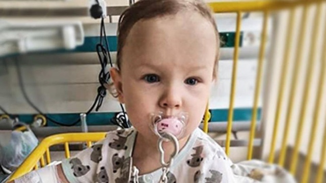 Przejedzie rowerem trasę ze Świnoujścia na Hel w ciągu 32 godzin. Zbiera pieniądze na leczenie dla chorej Hani.