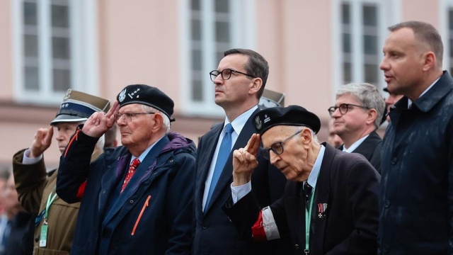Premier Mateusz Morawiecki apeluje, by przyjrzeć się, o jakie wartości walczyli Powstańcy Warszawscy.