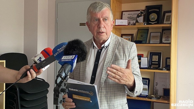 W bankach przybywa chętnych, aby zawiesić kredyty - od piątku kredytobiorcy mogą skorzystać z tzw. wakacji kredytowych, czyli zawiesić spłatę kredytu na w sumie 8 miesięcy.