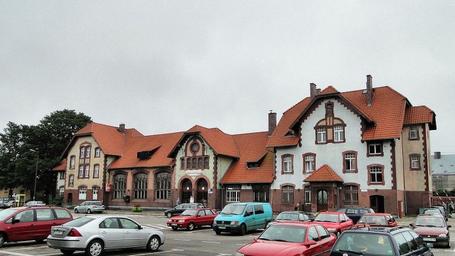 Zabytkowy dworzec kolejowy w Szczecinku zostanie zmodernizowany. To w ramach programu Polski Ład oraz Funduszu Inwestycji Lokalnych.