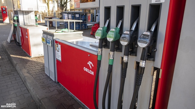 Dobra wiadomość dla kierowców. Od początku tego tygodnia ceny paliw na stacjach PKN Orlen utrzymują tendencję spadkową.