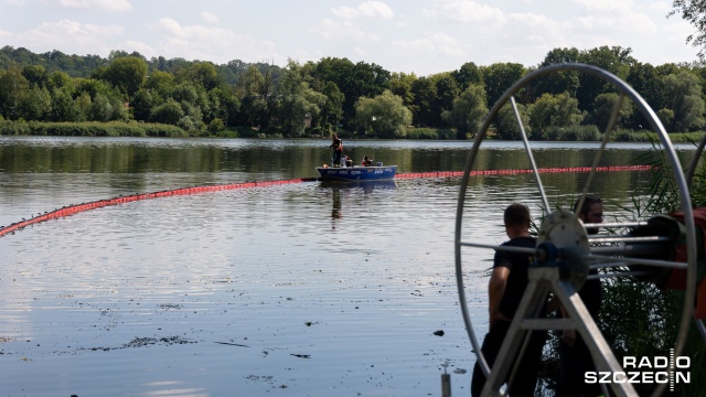 Pierwsze próbki wody z Odry trafiły do Czech, a kolejne zostaną wysłane do Holandii i Wielkiej Brytanii. Główny Inspektorat Ochrony Środowiska poinformował, że przebadanych poza Polską będzie w sumie 87 próbek.