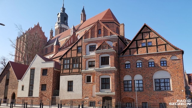 Hejnał miasta w samo południe rozpocznie na stargardzkim Rynku urodzinowy Festyn u Królowej Świata, przygotowany z okazji obchodzonego w tym roku jubileuszu 730-lecia Kolegiaty Najświętszej Marii Panny.