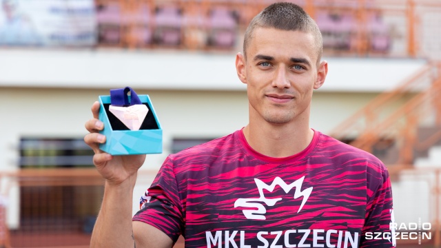 Przemysław Słowikowski - z brązowym medalem lekkoatletycznych Mistrzostw Europy w Monachium - powrócił do Szczecina.