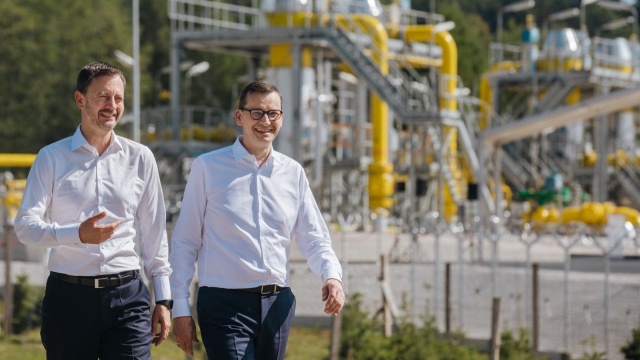 Premier Mateusz Morawiecki powiedział, że gazociąg między Polską a Słowacją jest gazociągiem strategicznym.