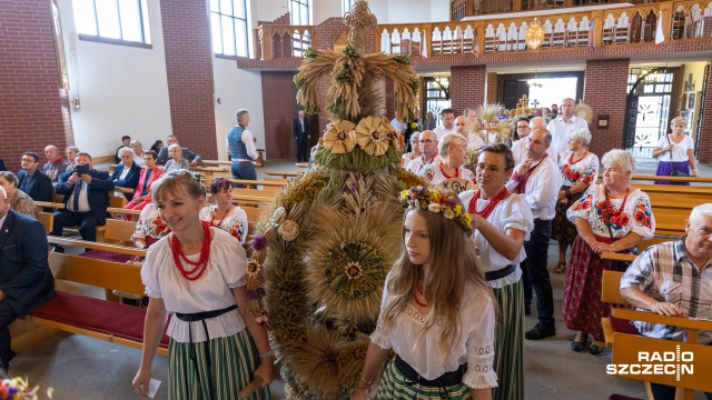 Podziękowali wspólnie Bogu za tegoroczne plony i poprosili o błogosławieństwo dla wszystkich uprawiających ziemię - w niedzielę w Choszcznie odbyły się Dożynki Archidiecezjalne.