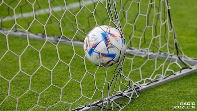 Protest rodziców dzieci trenujących w Klubie Sportowym Stal Szczecin.
